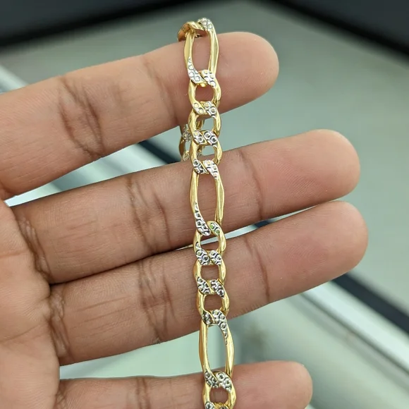 10kt Real Gold Figaro Diamond Cut Bracelet 8.1mm 8 Inch - Picture 3 of 11